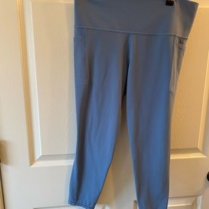 Athleta Salutation Stash Pocket II 7/8 Tight Large